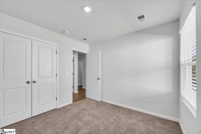127 Ella B Lane, Easley, SC 29640