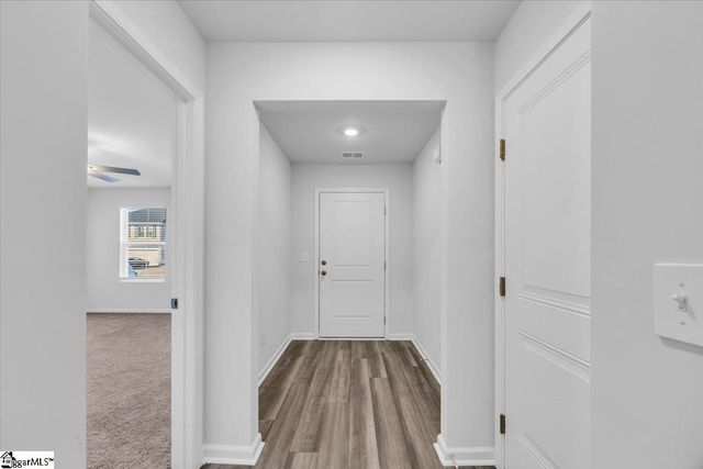 127 Ella B Lane, Easley, SC 29640