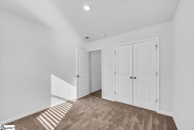 127 Ella B Lane, Easley, SC 29640