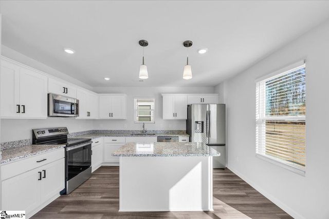 127 Ella B Lane, Easley, SC 29640