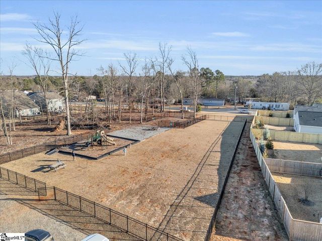 127 Ella B Lane, Easley, SC 29640