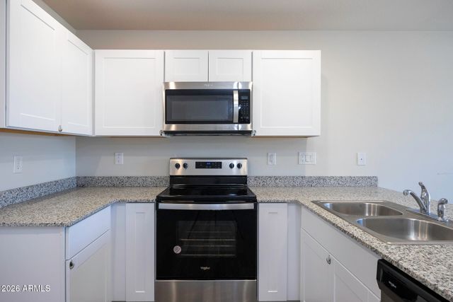 181 W DOUGLAS Avenue, Coolidge, AZ 85128