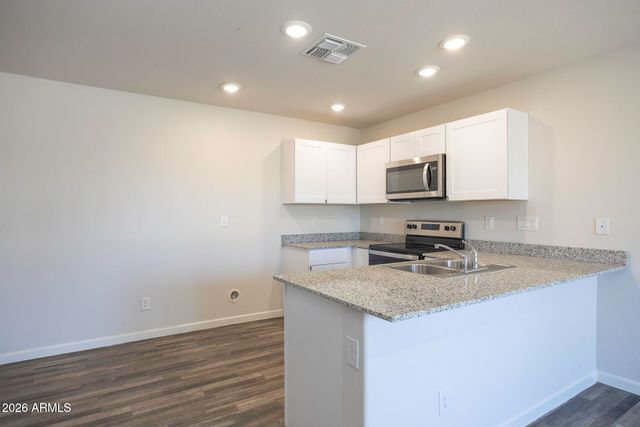 181 W DOUGLAS Avenue, Coolidge, AZ 85128