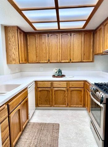 1205 Saddle Ct, Auburn, CA 95603