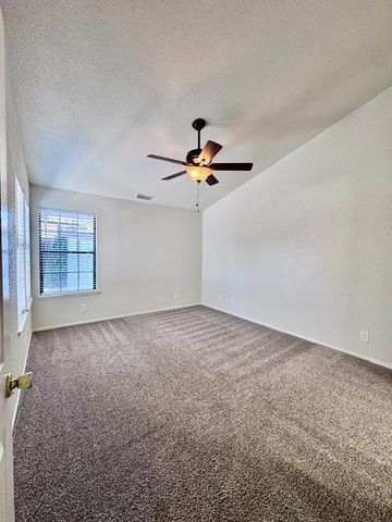 1205 Saddle Ct, Auburn, CA 95603