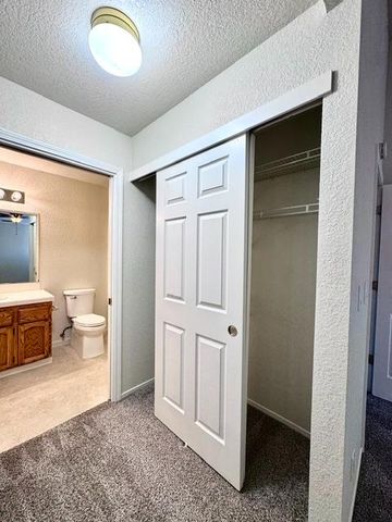 1205 Saddle Ct, Auburn, CA 95603