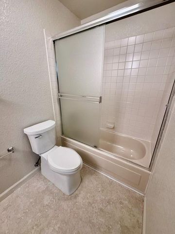1205 Saddle Ct, Auburn, CA 95603