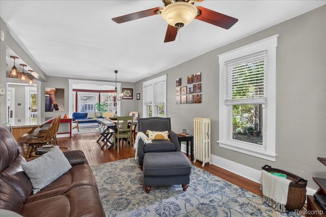 45 Park Street, Oxford Village, MI 48371