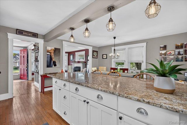 45 Park Street, Oxford Village, MI 48371