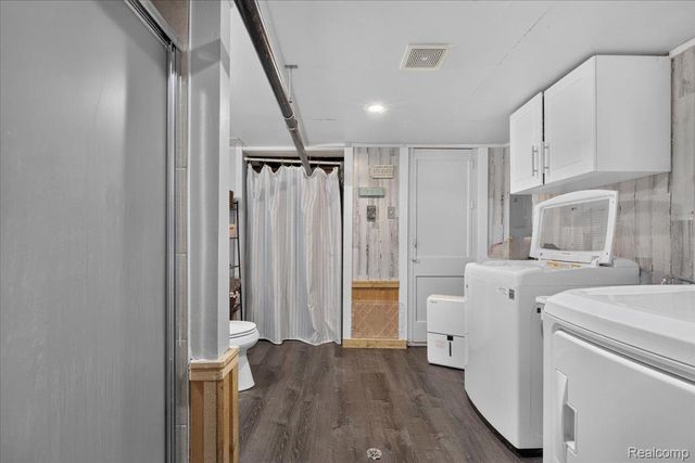 45 Park Street, Oxford Village, MI 48371