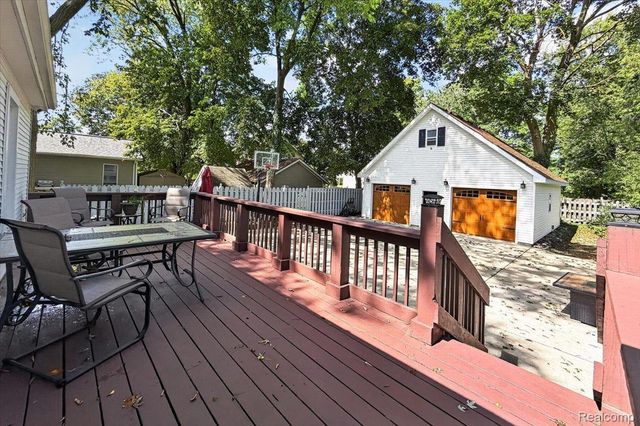 45 Park Street, Oxford Village, MI 48371