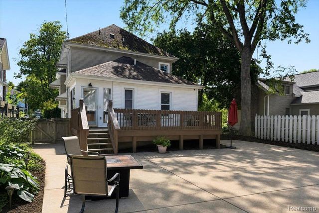 45 Park Street, Oxford Village, MI 48371