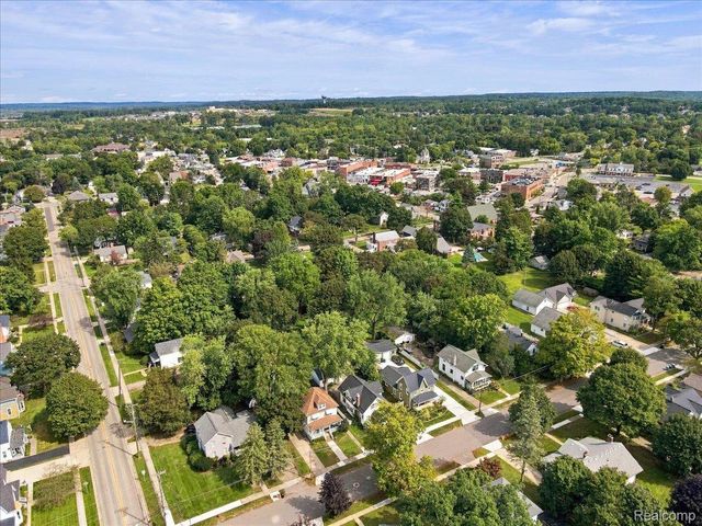 45 Park Street, Oxford Village, MI 48371