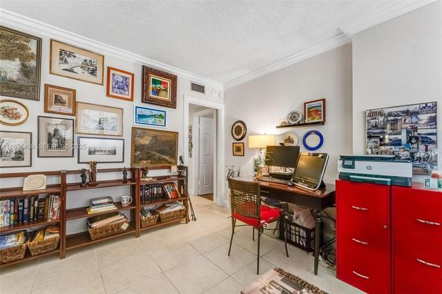 4330 Hillcrest Dr 516 516, Hollywood, FL 33021