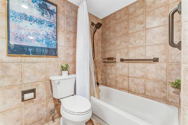 4330 Hillcrest Dr 516 516, Hollywood, FL 33021