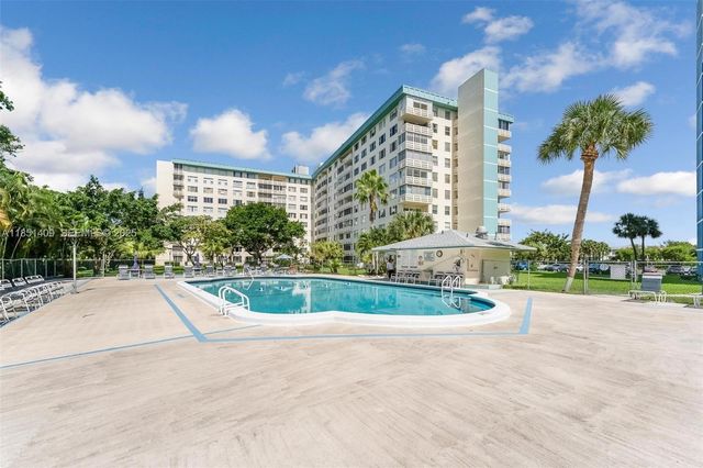 4330 Hillcrest Dr 516 516, Hollywood, FL 33021