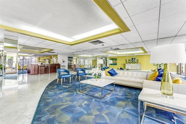 4330 Hillcrest Dr 516 516, Hollywood, FL 33021