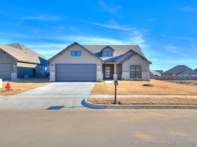 7510 E 90th Place North, Owasso, OK 74055