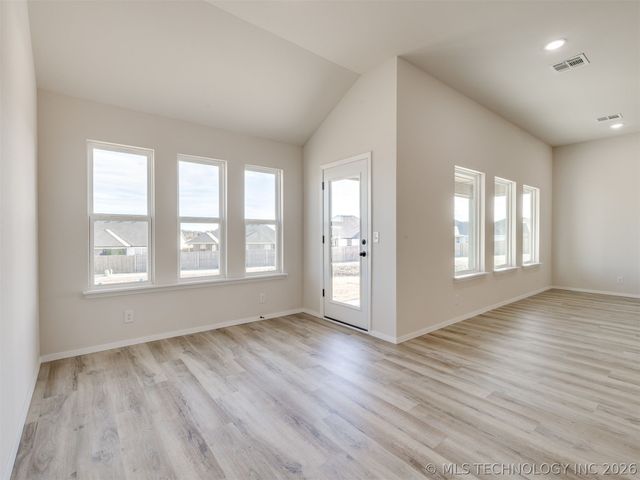 7510 E 90th Place North, Owasso, OK 74055