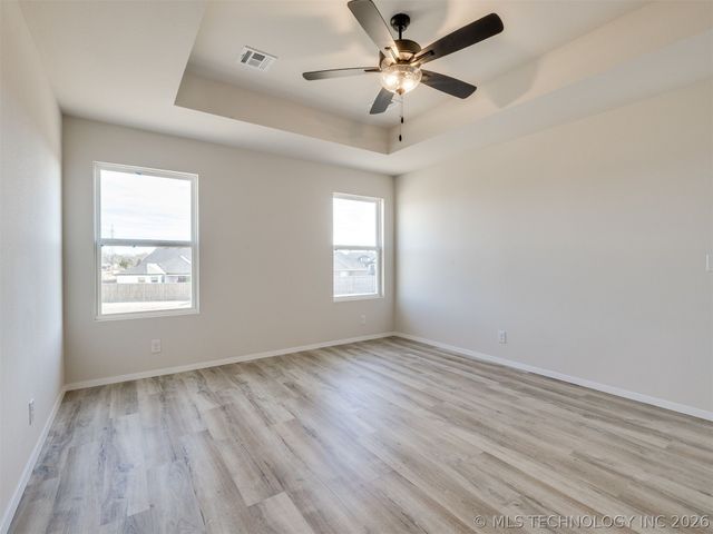 7510 E 90th Place North, Owasso, OK 74055