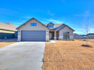 7510 E 90th Place North, Owasso, OK 74055