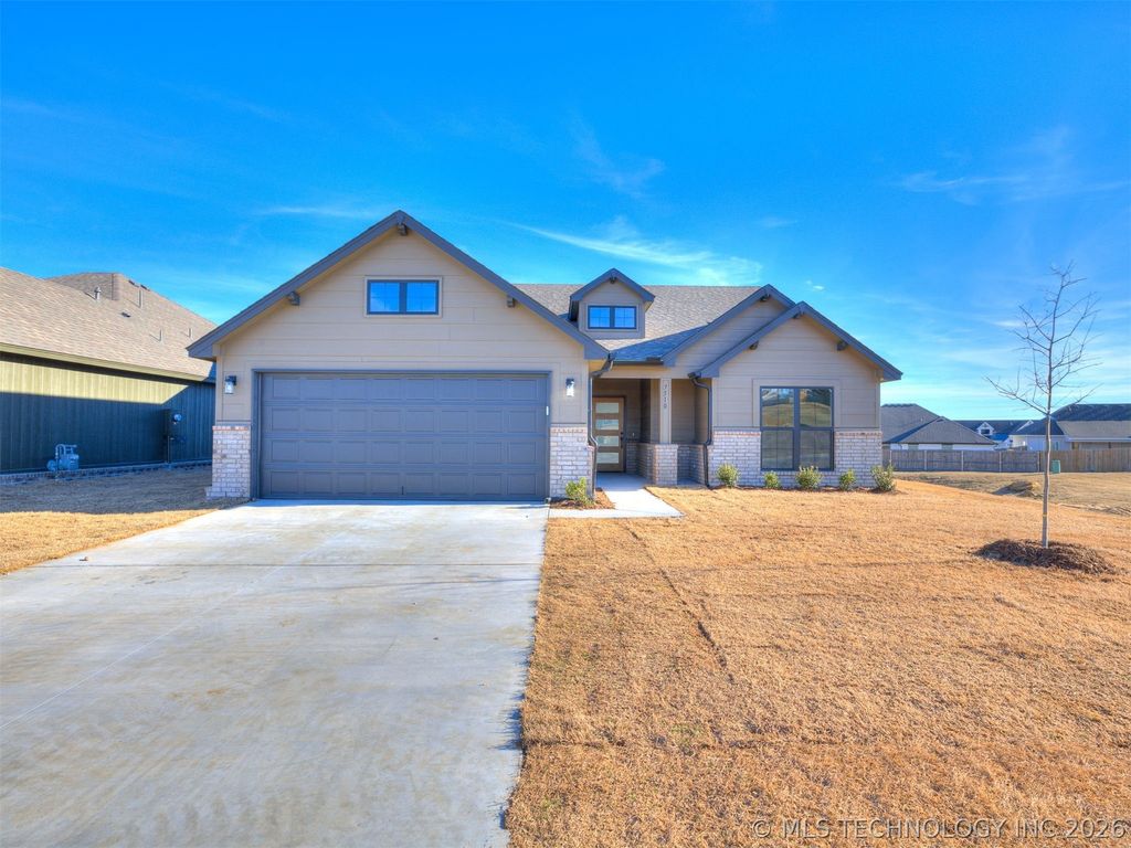 7510 E 90th Place North, Owasso, OK 74055
