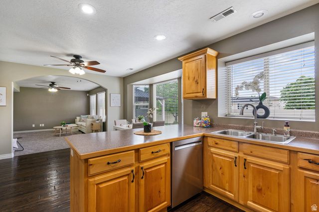 2028 MORNINGSIDE DR, Farmington, UT 84025