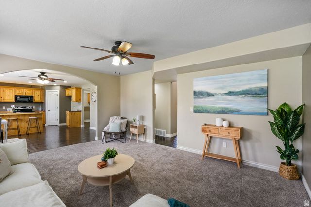 2028 MORNINGSIDE DR, Farmington, UT 84025
