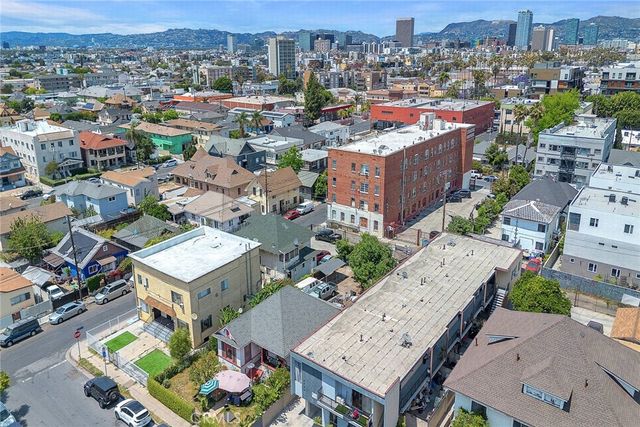 2261 W 15th Street, Los Angeles, CA 90006
