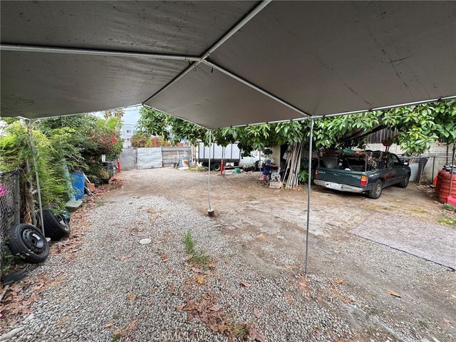 2261 W 15th Street, Los Angeles, CA 90006