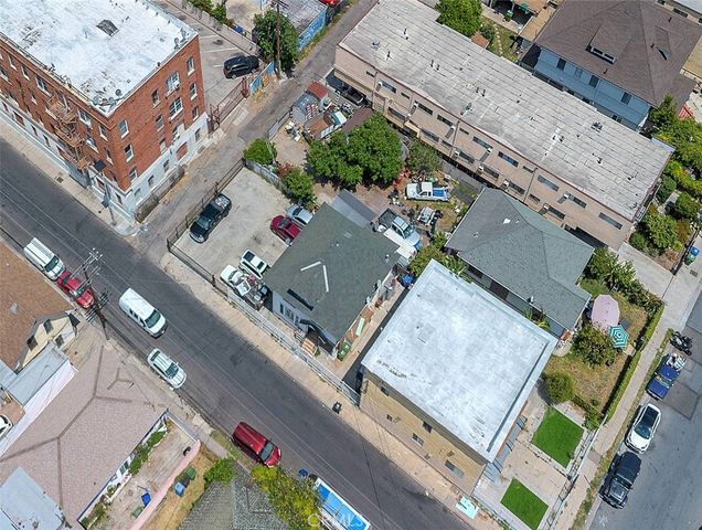 2261 W 15th Street, Los Angeles, CA 90006