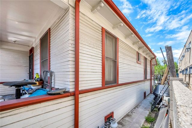 2261 W 15th Street, Los Angeles, CA 90006