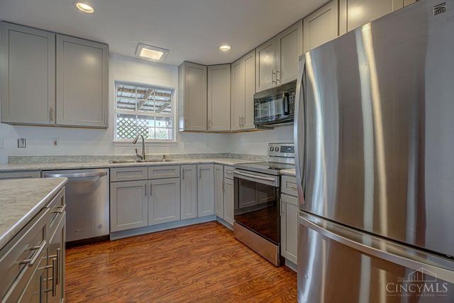 925 Autumn Court, Trenton, OH 45067