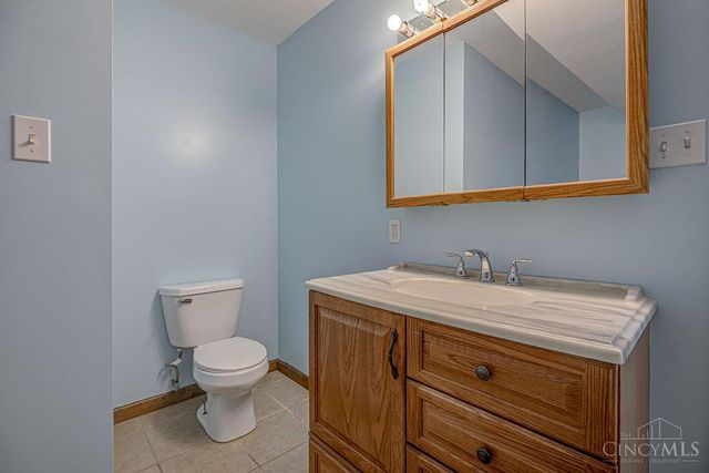 925 Autumn Court, Trenton, OH 45067