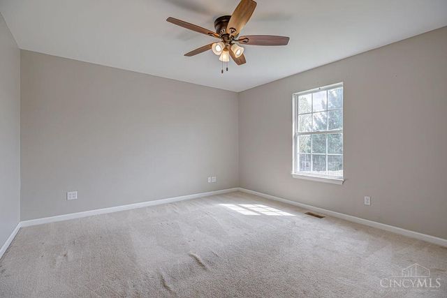 925 Autumn Court, Trenton, OH 45067