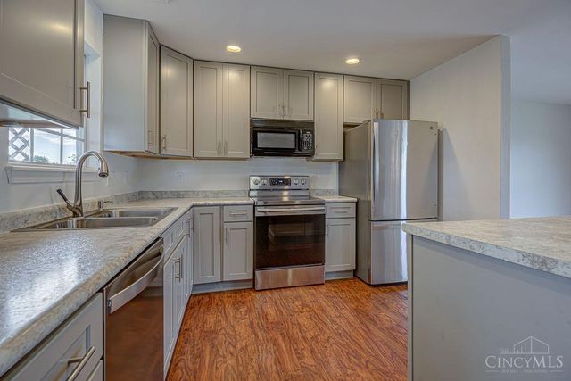 925 Autumn Court, Trenton, OH 45067