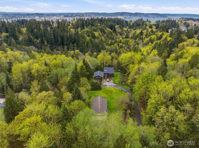 1376 Higher Ground Lane, Port Orchard, WA 98366