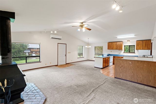 1376 Higher Ground Lane, Port Orchard, WA 98366