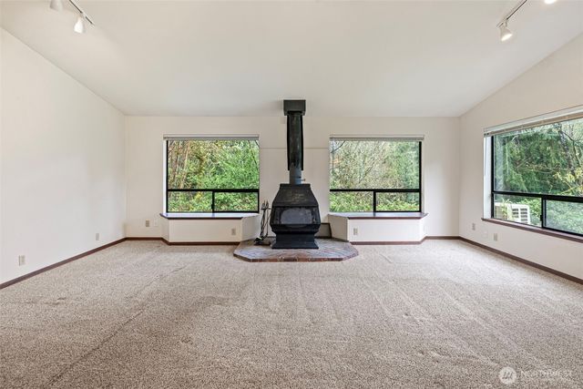 1376 Higher Ground Lane, Port Orchard, WA 98366