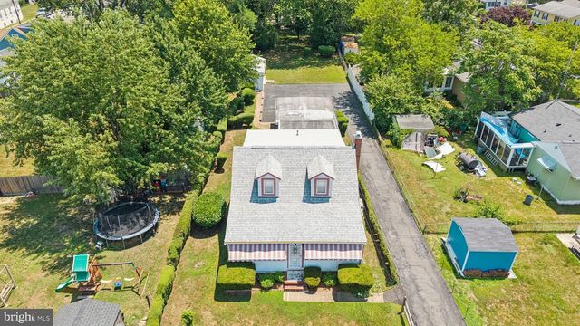 19 SOLOMONS ISLAND RD, Annapolis, MD 21401