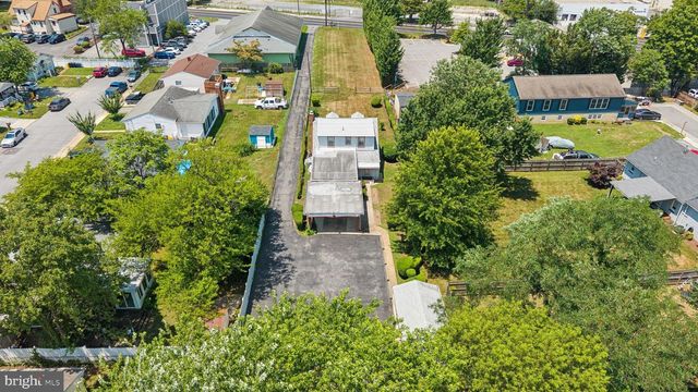 19 SOLOMONS ISLAND RD, Annapolis, MD 21401