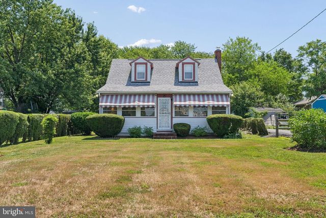 19 SOLOMONS ISLAND RD, Annapolis, MD 21401