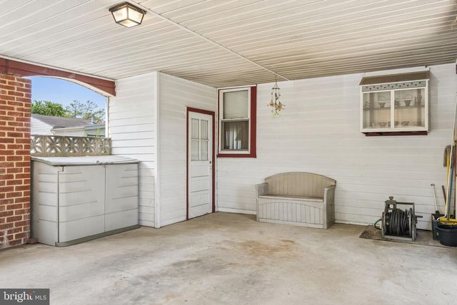19 SOLOMONS ISLAND RD, Annapolis, MD 21401
