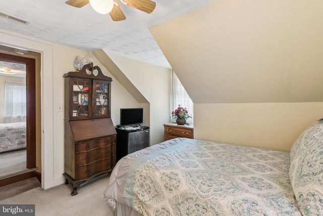 19 SOLOMONS ISLAND RD, Annapolis, MD 21401