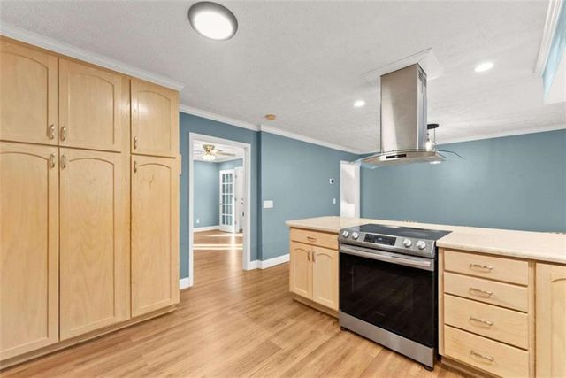 588 Estatohe Circle, Toccoa, GA 30577