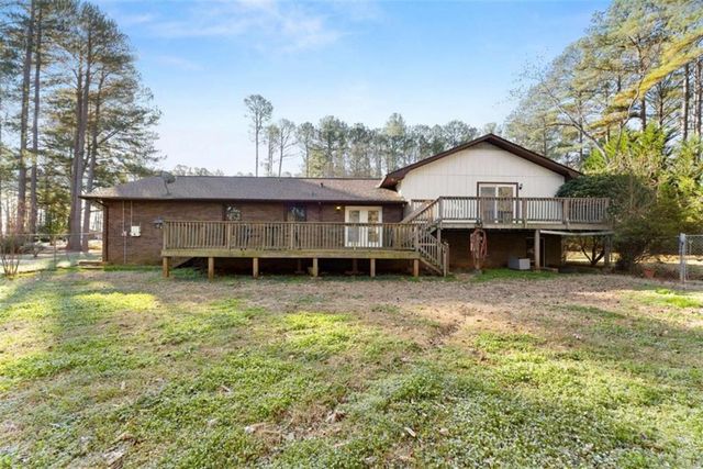 588 Estatohe Circle, Toccoa, GA 30577
