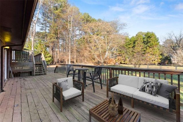 588 Estatohe Circle, Toccoa, GA 30577