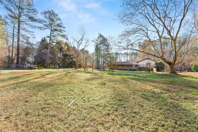 588 Estatohe Circle, Toccoa, GA 30577