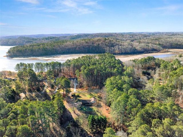 588 Estatohe Circle, Toccoa, GA 30577