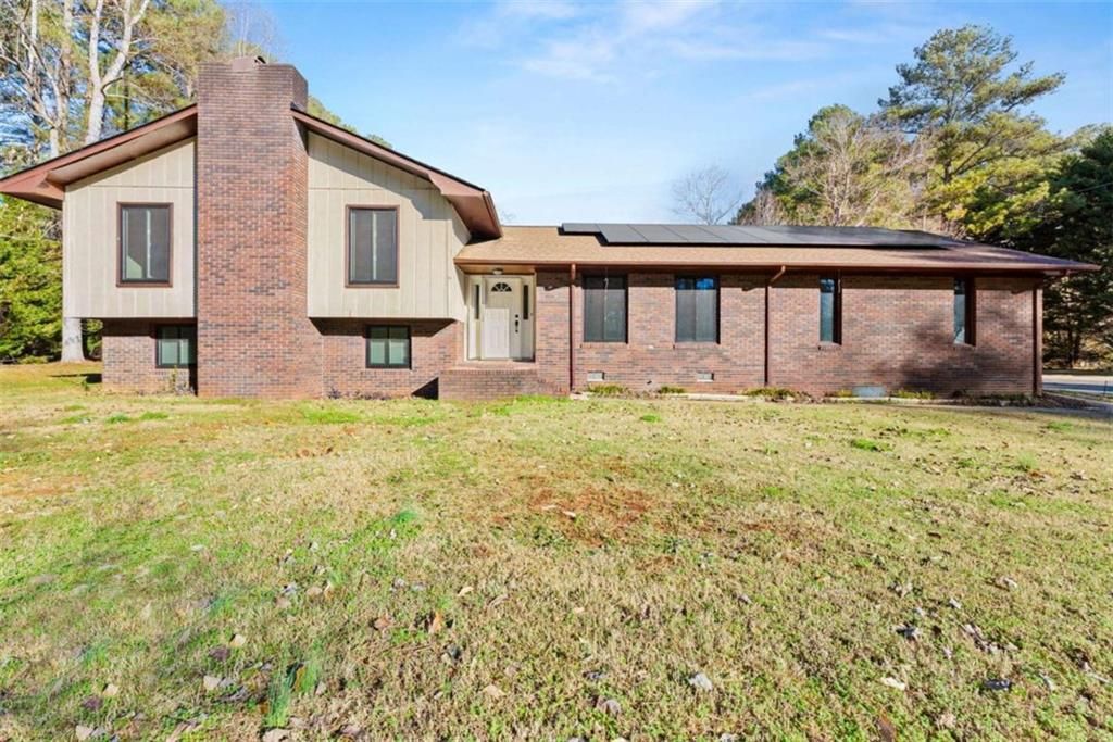588 Estatohe Circle, Toccoa, GA 30577